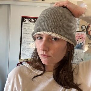 Women’s Knit Beanie Hat in Light Gray with Cream Trim